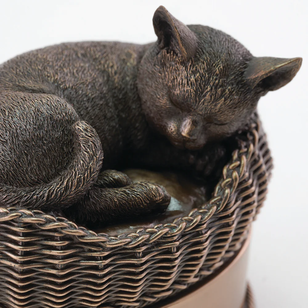 Cat in a Basket Urn - Image 3