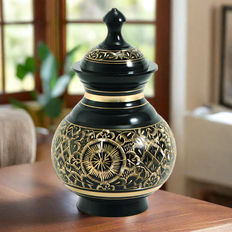 Timeless Black Pet Cremation Urn - Image 4